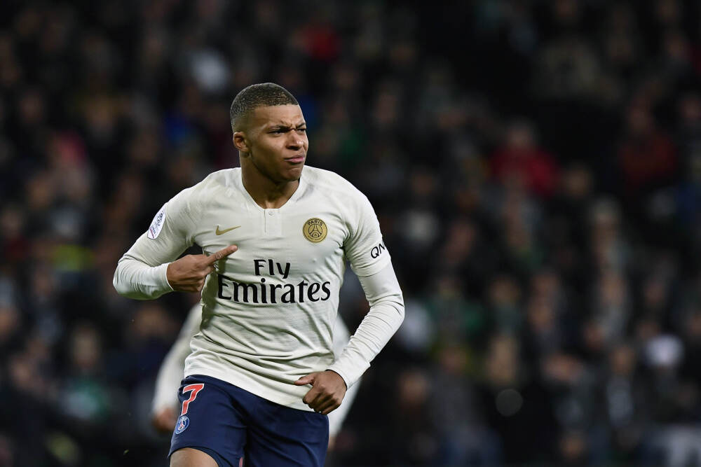 油价重回6元时代, 为啥没人欢呼? 难道真的都开新能源电车了?